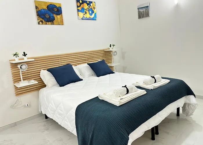 Your Home, Easy Walk To The Апартаменты Бари