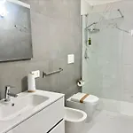 Your Home, Easy Walk To The Apartmán *