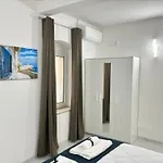 Your Home, Easy Walk To The Apartmán Bari