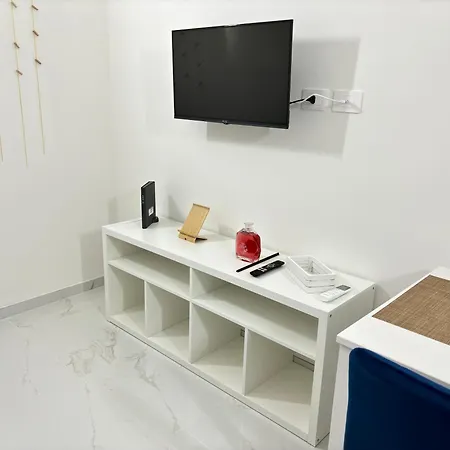 아파트 Your Home, Easy Walk To The *